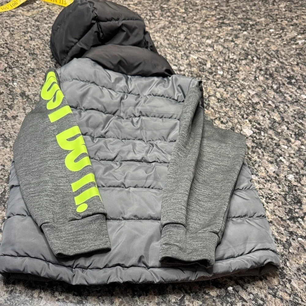 Nike Black and Gray Jacket with Neon Yellow Details XS 4T